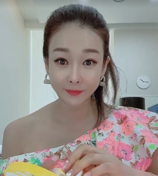 현영 인스타 스토리