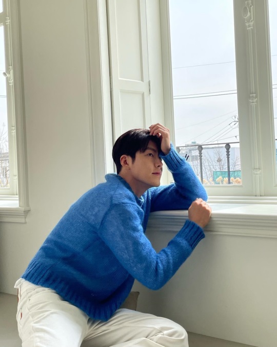 김우빈 인스타