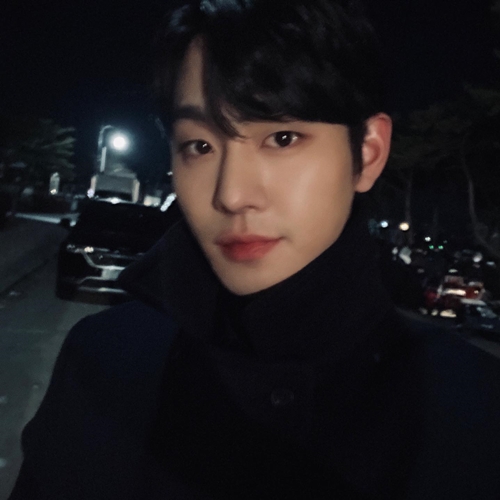 사진=안효섭 인스타그램