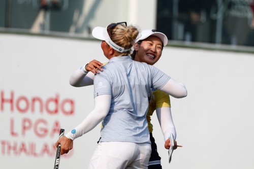 첫승에 도전한 매드샌과 린시유는 두번의 연장전을 펼쳤다. [사진=LPGA]