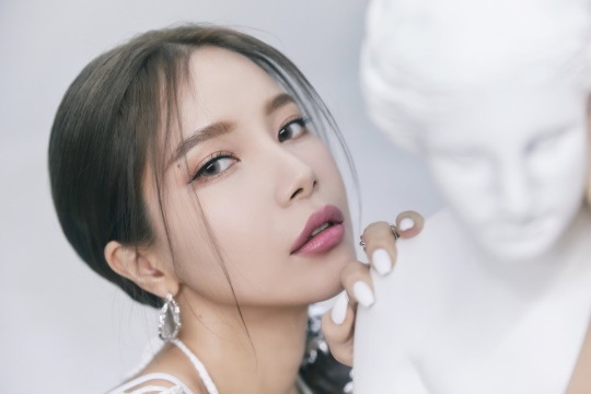 사진제공=RBW