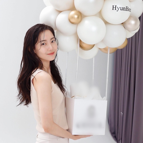 사진=신현빈 인스타그램
