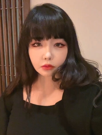 박봄 인스타