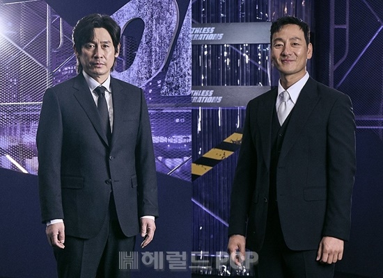 배우 설경구, 박해수/사진=넷플릭스 제공