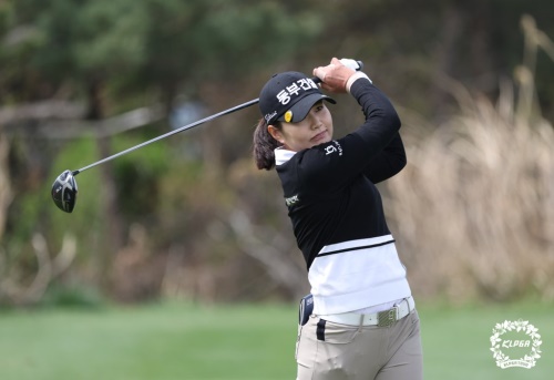 시즌 개막전에서 우승을 차지한 장수연. [사진=KLPGA]