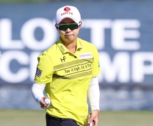 김효주가 롯데챔피언십 2라운드 4번홀에서 파세이브 홀아웃했다. [사진=대흥기획]