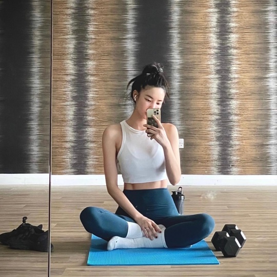 김윤지 인스타그램