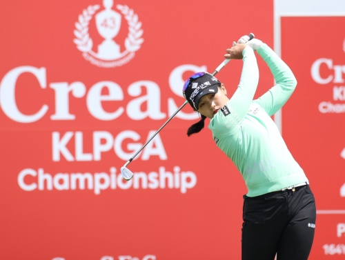 박현경이 지난해 크리스F&C KLPGA 챔피언십에서 우승했다. [사진=KLPGA]