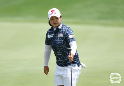 1타 차 선두로 2라운드를 마친 하민송. [사진=KLPGA]