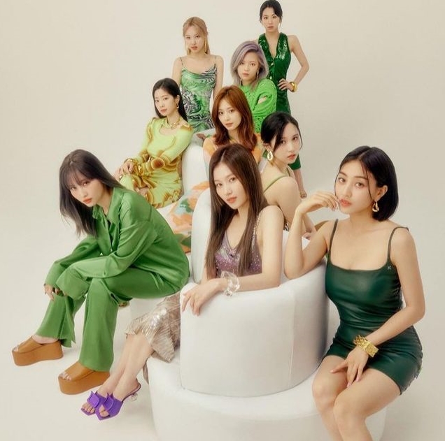 지효 인스타 / 코스모폴리탄 코리아
