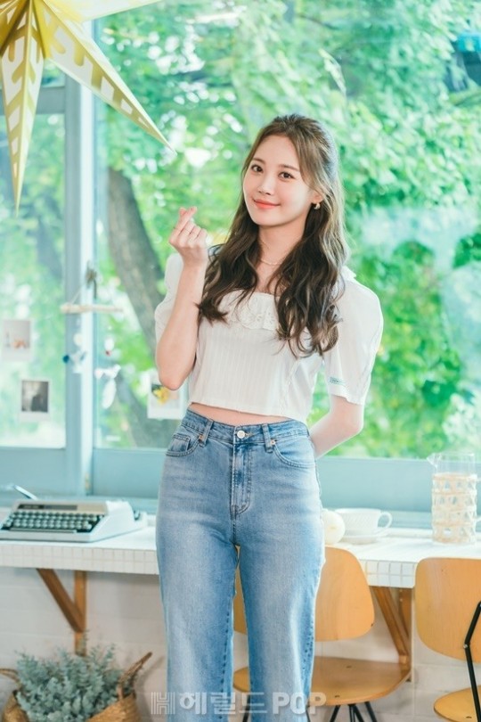 유라/사진=티빙 제공