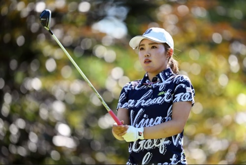 일본의 루키 후루예 아야카가 첫날 8타를 줄여 단독 선두다. [사진=LPGA]