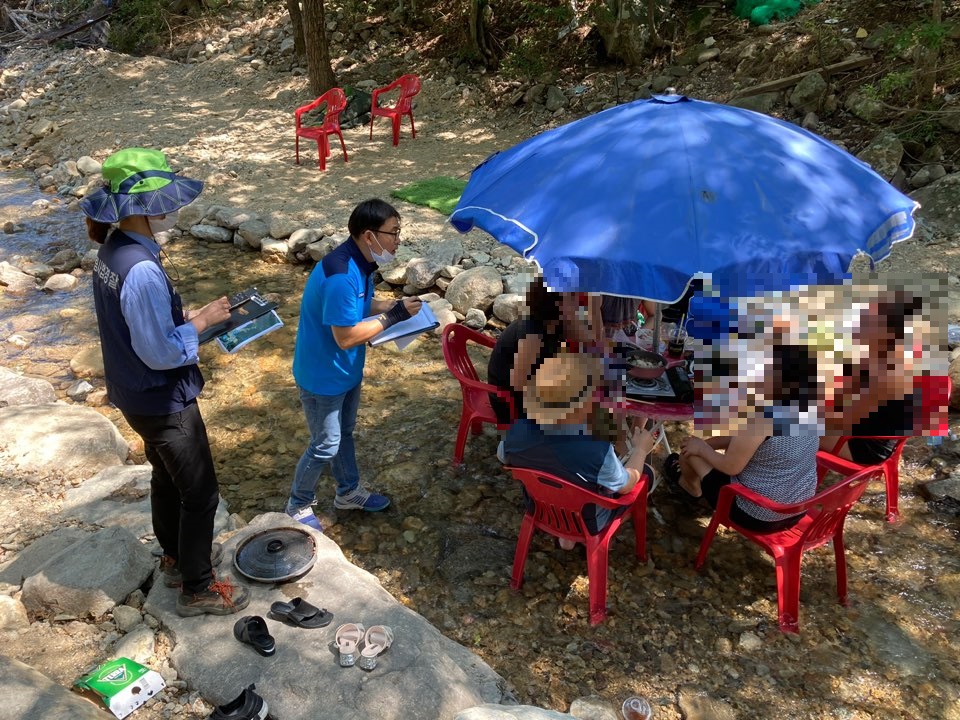 남부지방산림청이 여름 휴가철을 맞아 산림 내 불법행위에 합동단속에 나선다.(남부지방산림청 제공)