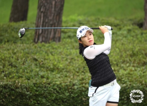 타이틀 방어전에 나서는 김수지. [사진=KLPGA]