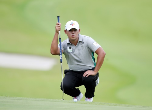 3번 홀에서 퍼팅 라인을 살피고 있는 김시우. [사진=KPGA]