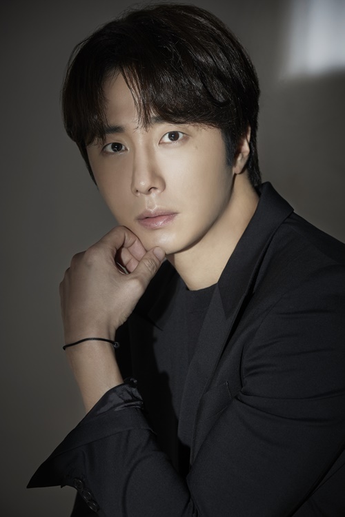 배우 정일우/사진=9아토엔터테인먼트·제이원인터내셔널컴퍼니 제공