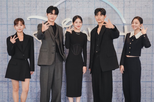 디즈니+