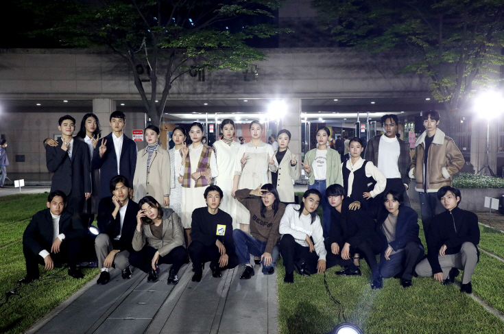 세대공감 패션 페스타에 참가한 영남이공대 모델테이너과 학생들.[영남이공대 제공]