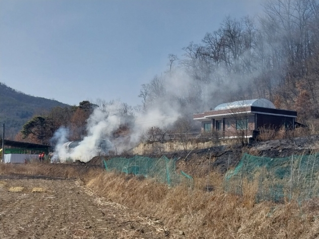 안동산불발생 모습(경북소방본부 제공)
