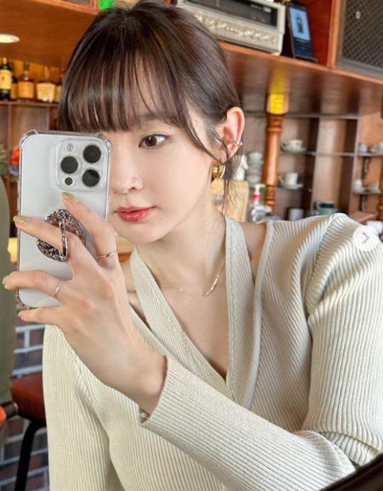 강민경 채널