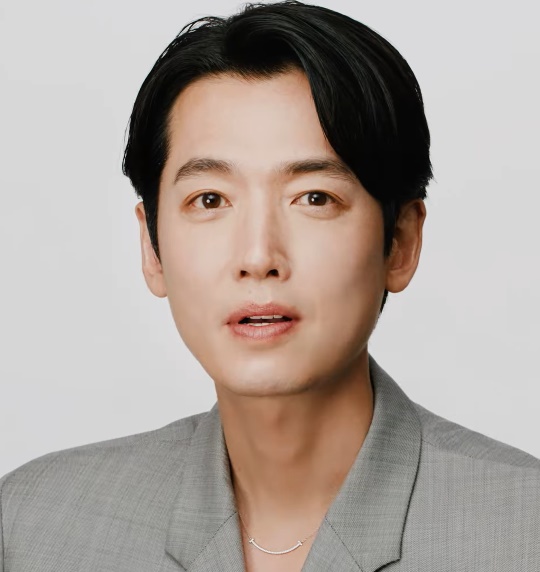 사진=에스콰이어 코리아