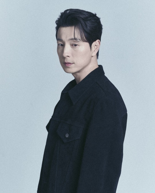 정성일/사진=넷플릭스