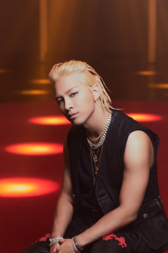 태양/사진제공=더블랙레이블