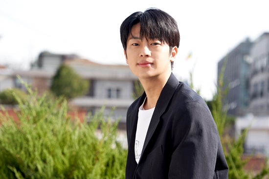 배우 이신영/사진=바른손이앤에이 제공