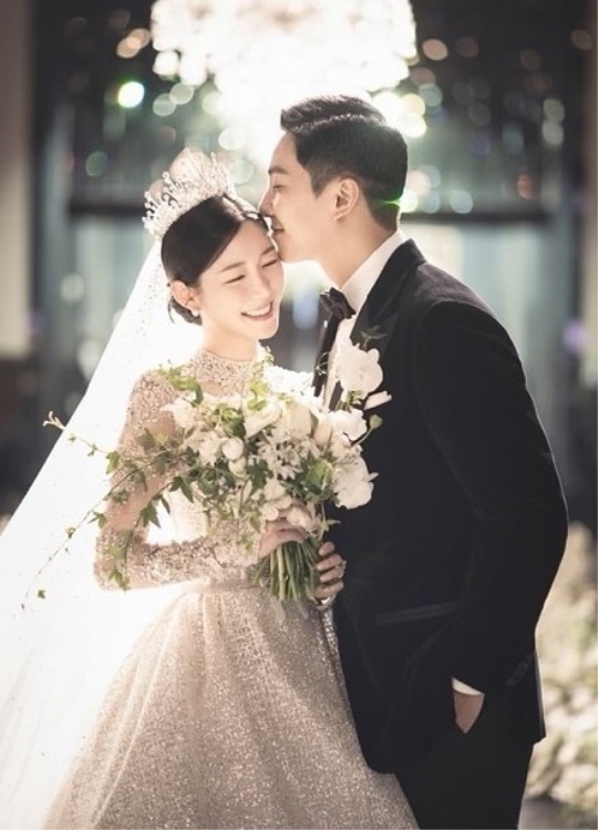 이다인, 이승기/사진=휴먼메이드 제공