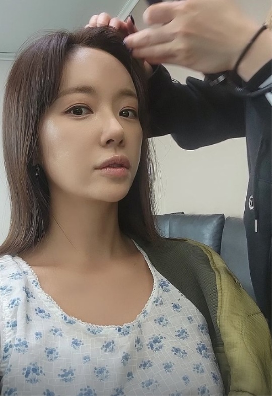 황정음 채널