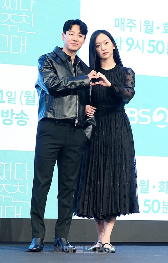 김동욱, 진기주/사진=민선유 기자