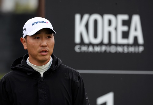 무빙 데이에 2타를 줄여 선두에 4타 차로 다가선 배상문. [사진=KPGA]