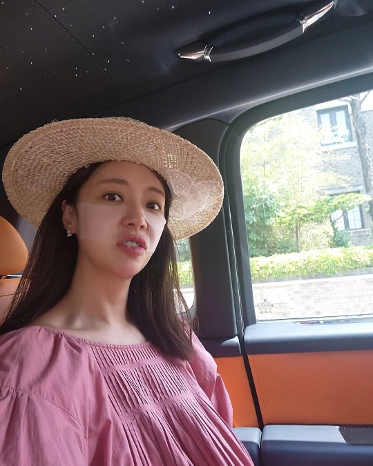 황정음 채널
