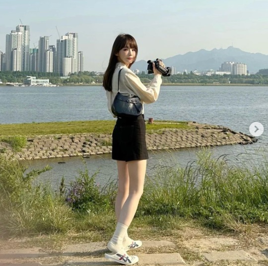 강민경 채널