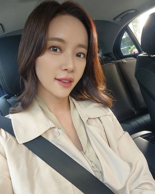 황정음 채널