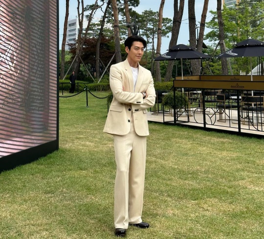 김우빈 채널