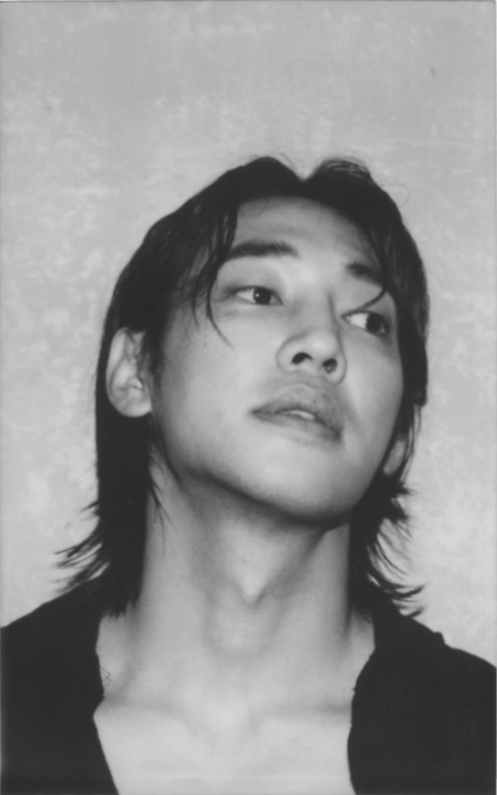 배우 강윤/사진=세인트린느엔터테인먼트 제공