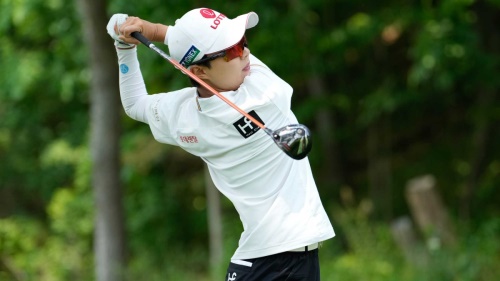 2라운드 도중 16번 홀에서 티샷을 날리고 있는 김효주. [사진=LPGA]