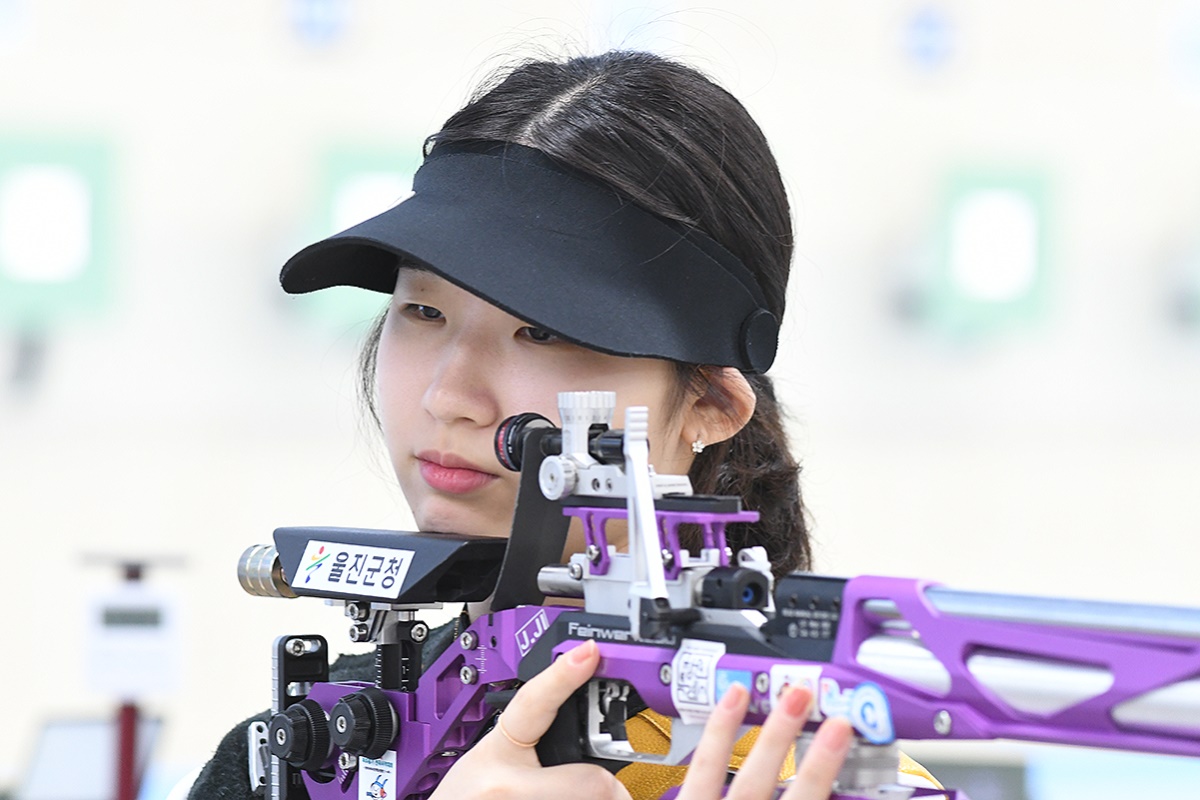 여자 일반부 10m 공기소총 부문 국가대표 로발탁된 울진군청 사격실업팀 장정인 선수(울진군 제공)