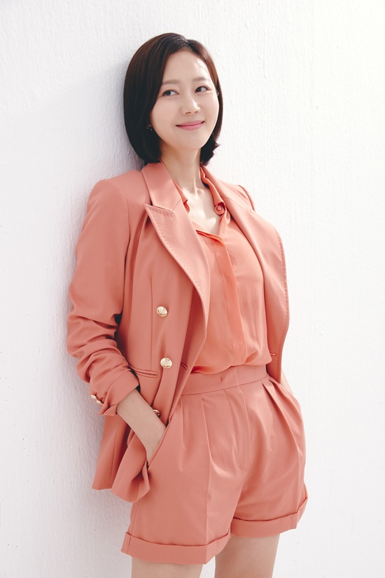 배우 염정아/사진=아티스트컴퍼니 제공