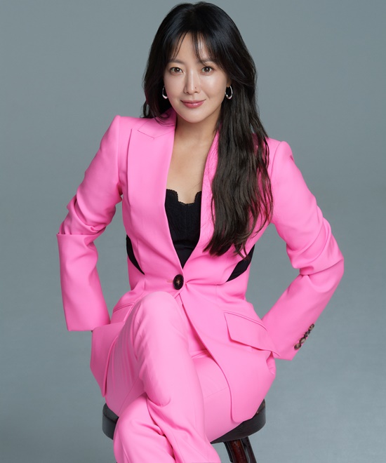 배우 김희선/사진=힌지엔터테인먼트 제공