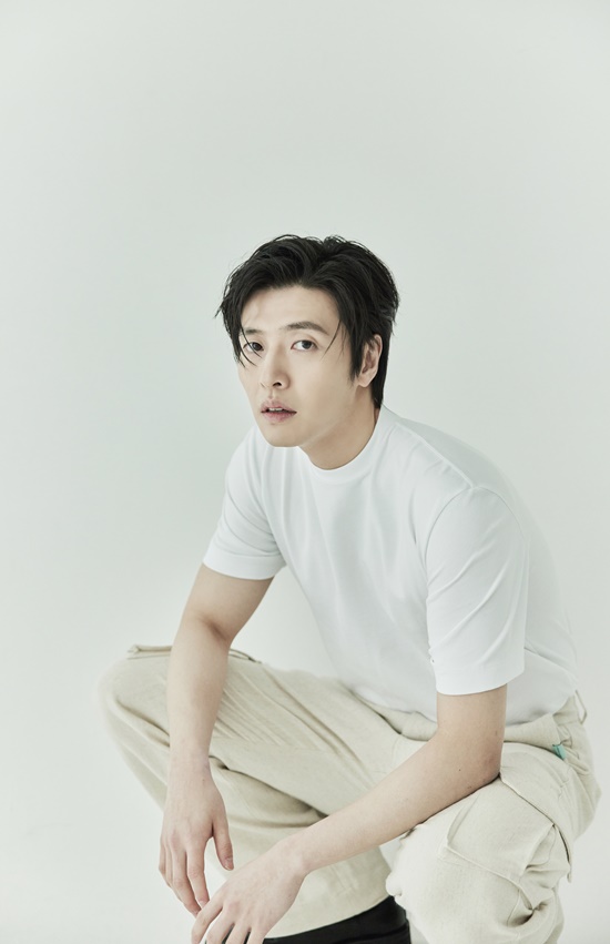 배우 강하늘/사진=티에이치컴퍼니 제공
