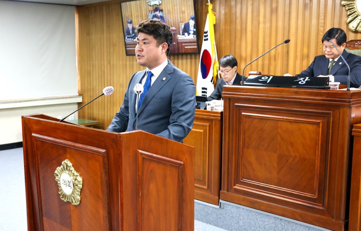 김병창  의원이 5분 자유발언을 하고 있다(울릉군 의회 제공)