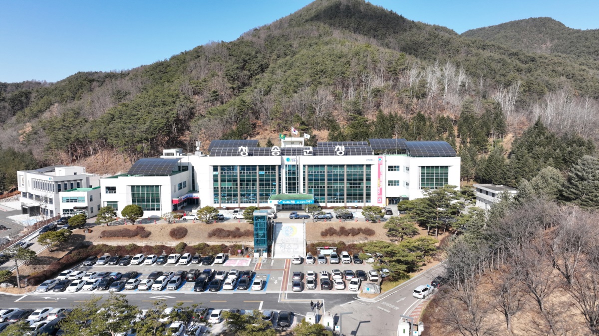경북 청송군청사 전경.[청송군 제공]