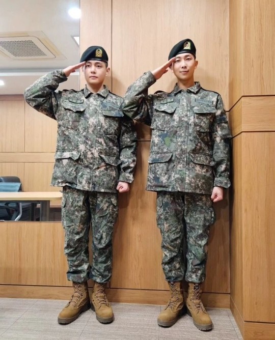뷔, RM/사진=RM 채널