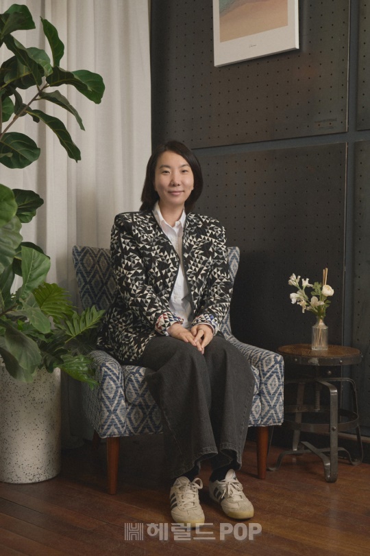 윤신혜 작가/사진제공=넷플릭스