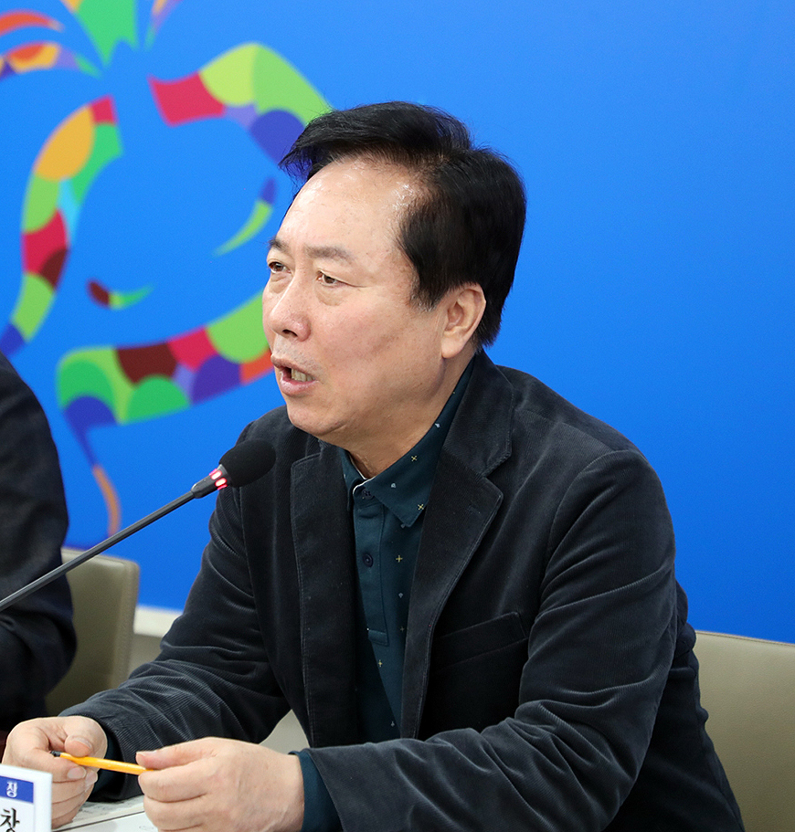 13일 권기창 안동시장이 국도비 확보 추진상황 보고회를 열어 내년도 국도비 확보에  집중하고 있다(안동시 제공)