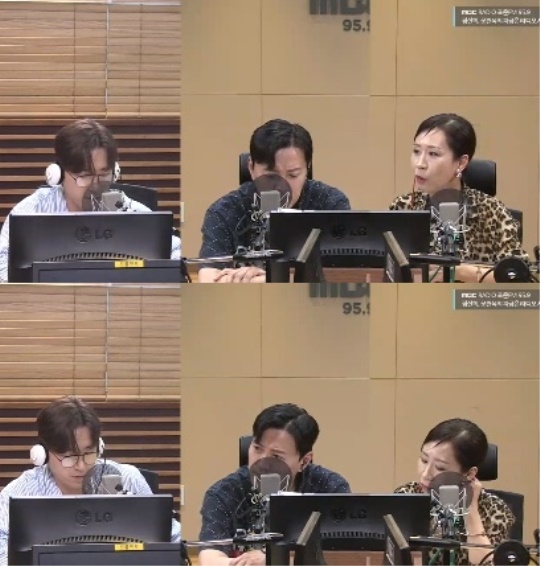 '지라시' 보이는 라디오 캡처