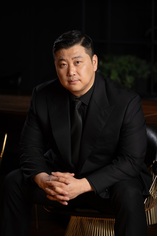 허명행 감독/사진=에이비오엔터테인먼트 제공
