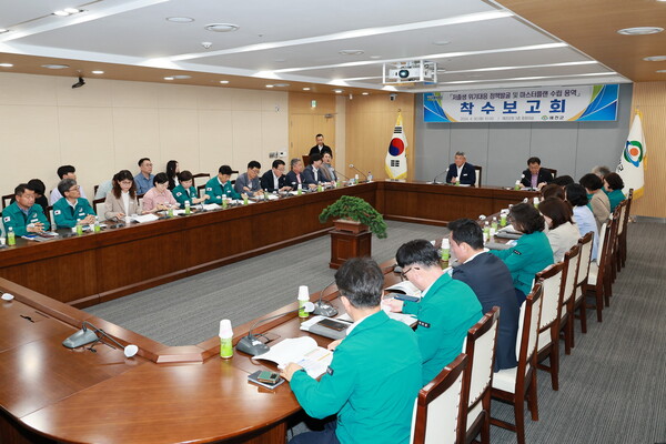 예천군이 30일 ‘저출생 위기대응 정책발굴 및 마스터플랜 수립 용역’ 착수보고회를 갖고 있다. (예천군 제공)